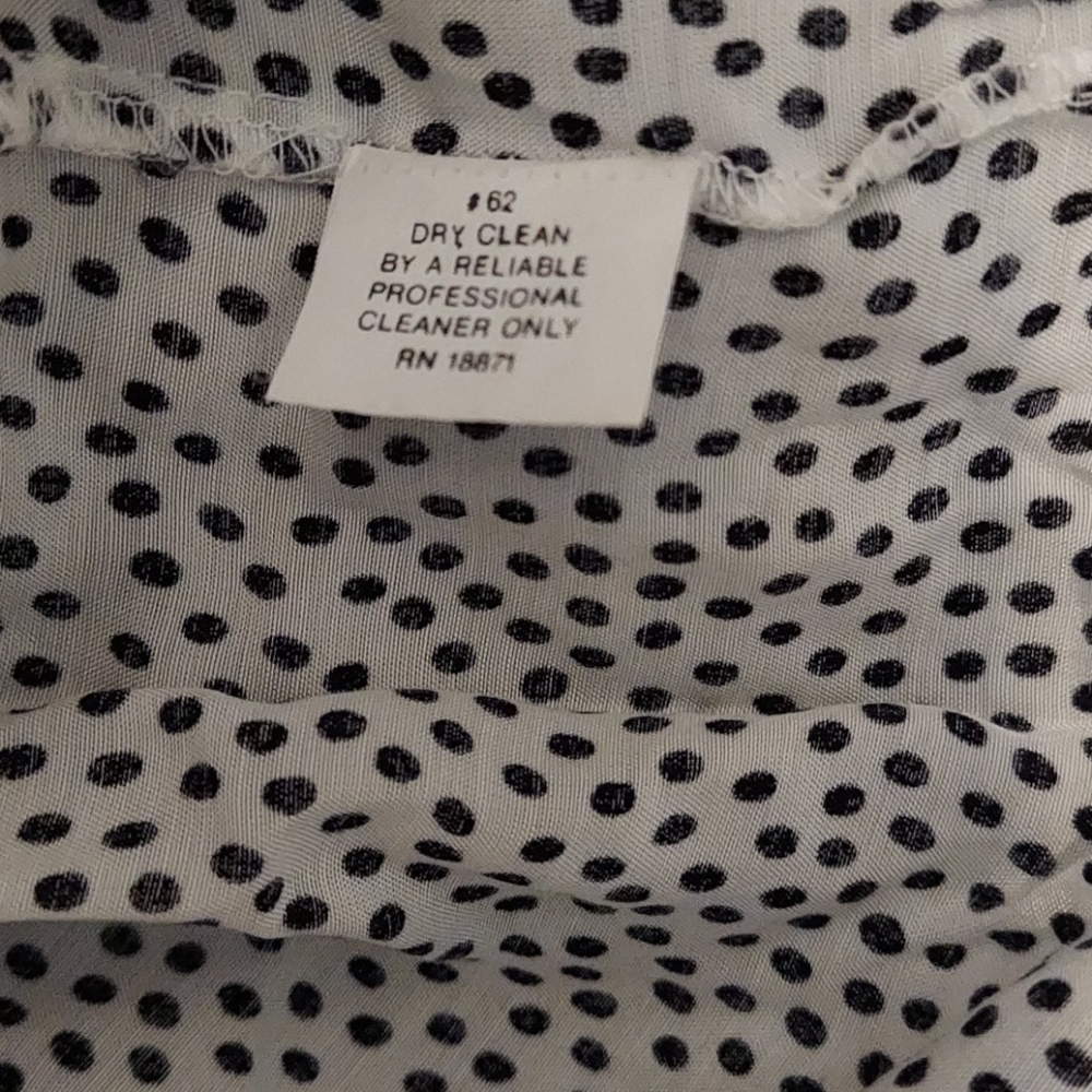 ‼️4/$20.J.H. Collectibles VTG wht blk dot blouse - Picture 5 of 7